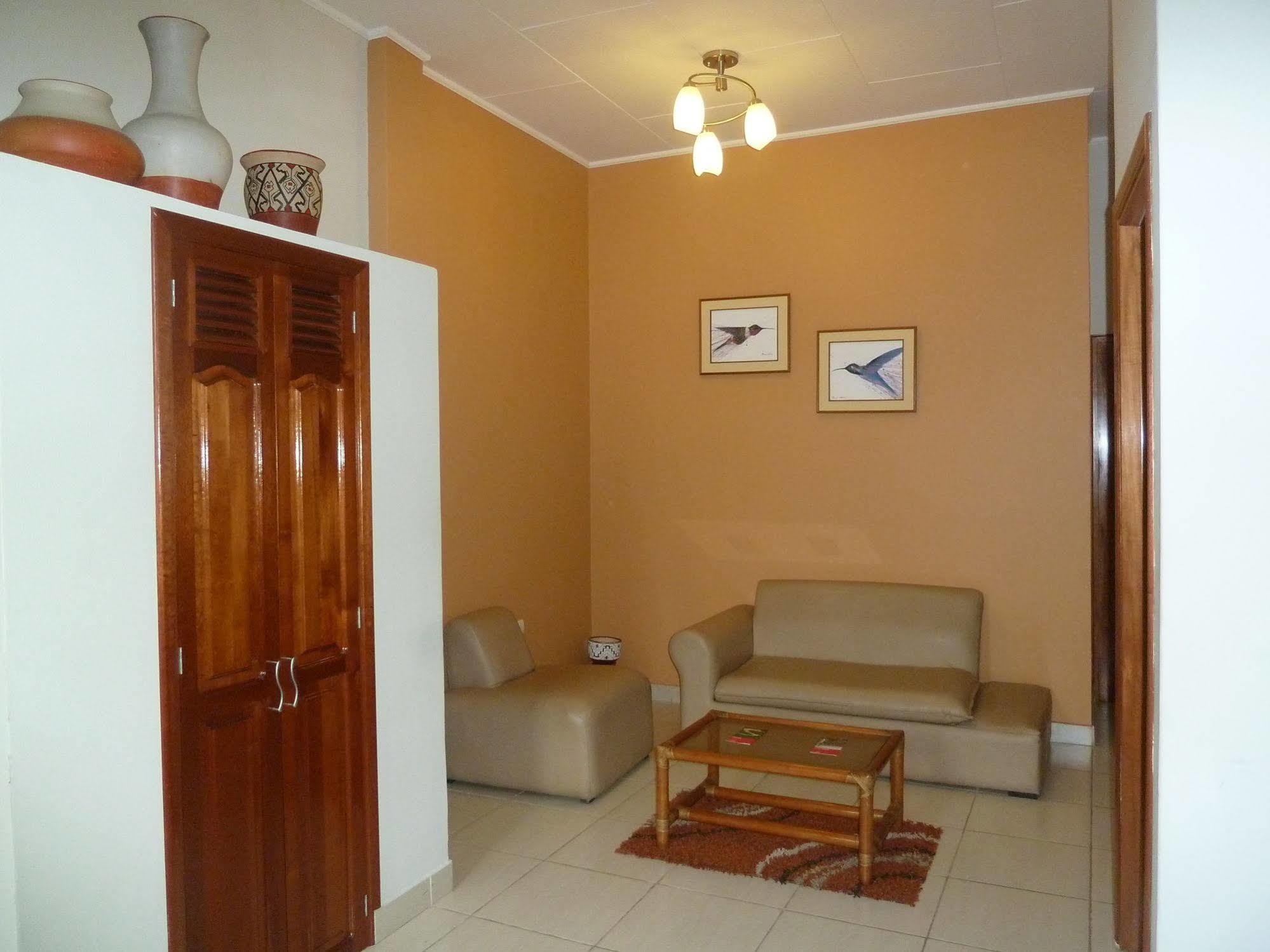 Hostal Huayruro إكيتوس المظهر الخارجي الصورة